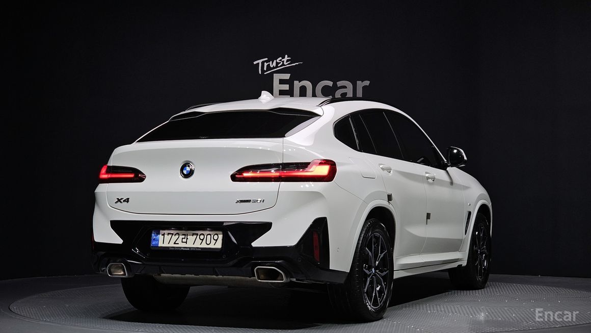 BMW X4 - фото 1