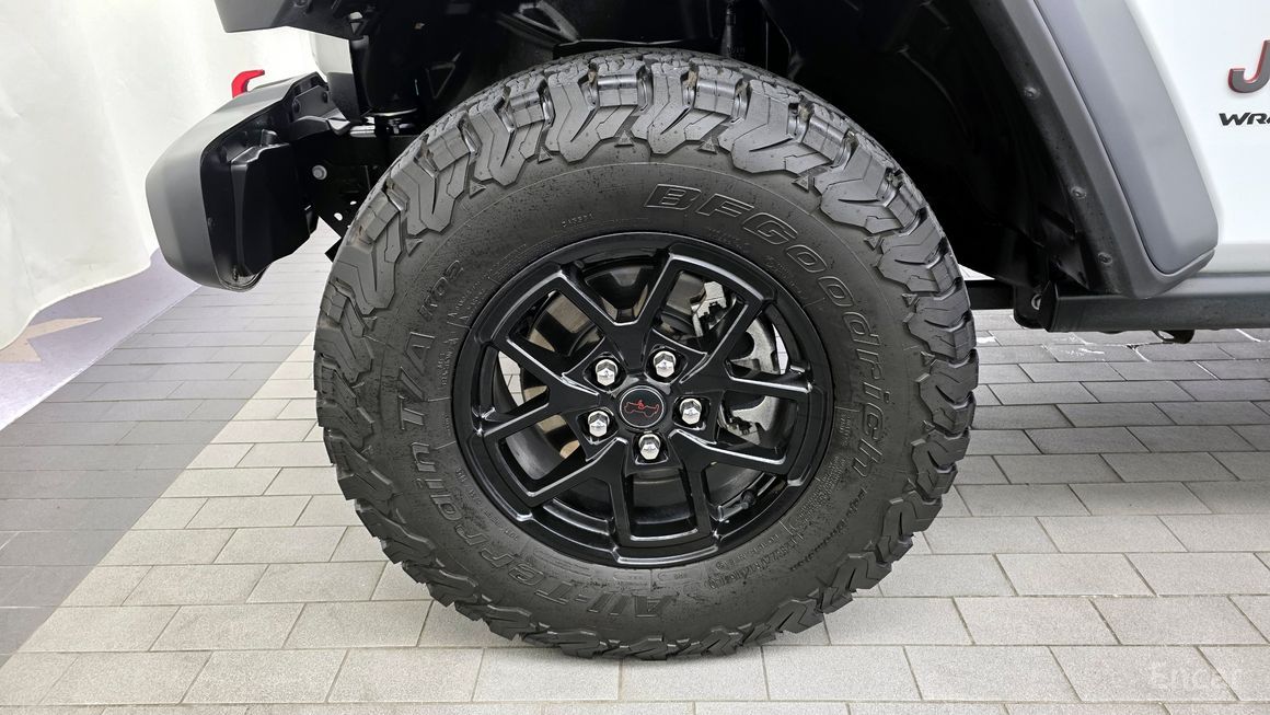 Jeep Wrangler - фото 4