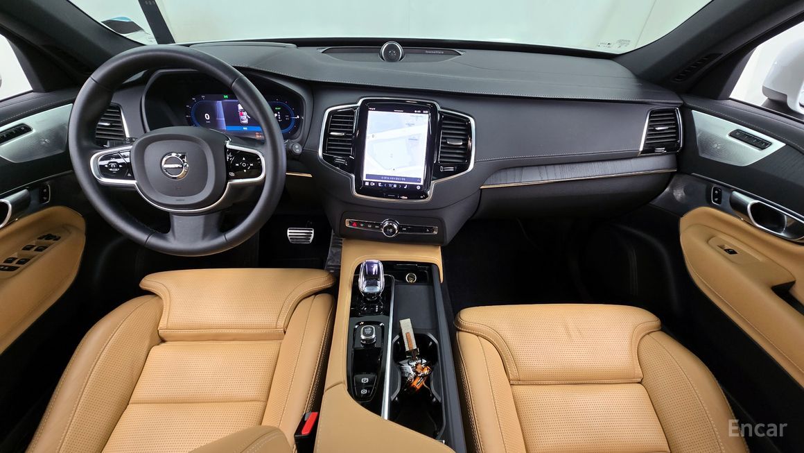 Volvo XC90 - фото 6