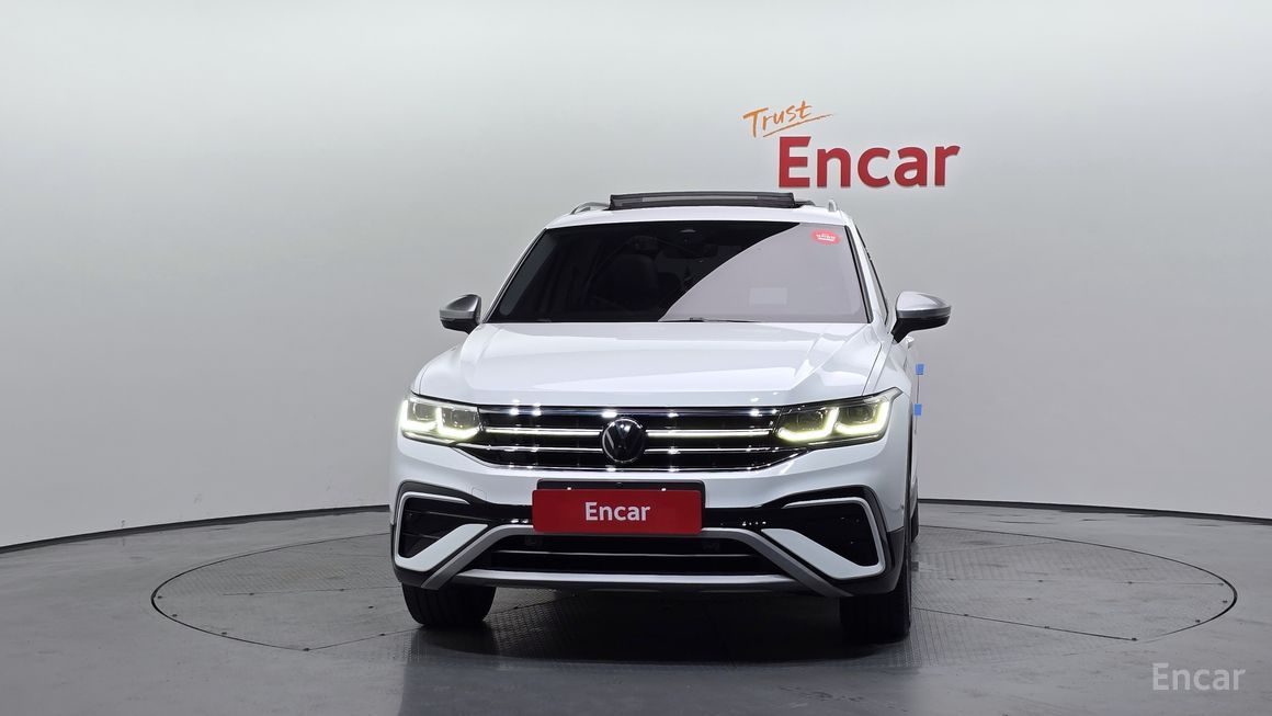 Volkswagen Tiguan - фото 2