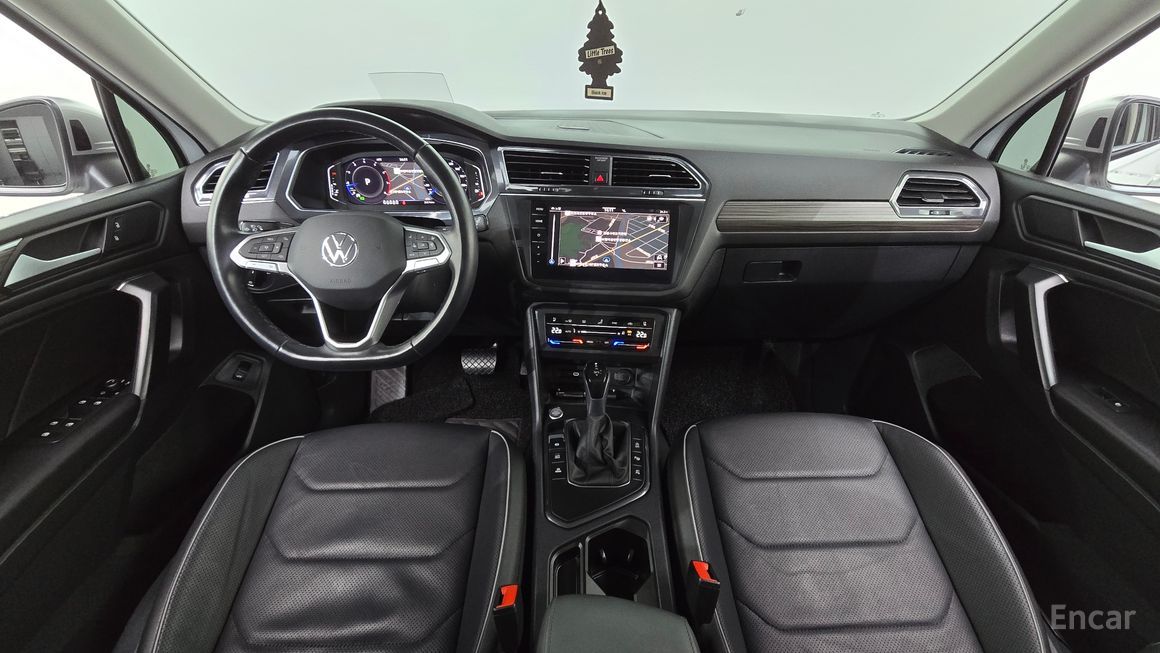 Volkswagen Tiguan - фото 6