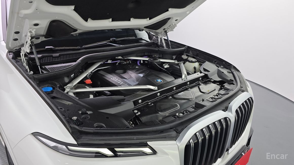BMW X7 - фото 5