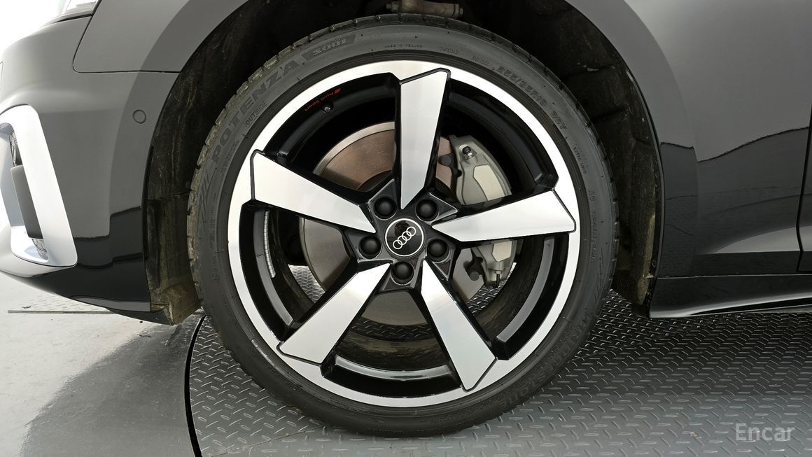 Audi A5 - фото 4