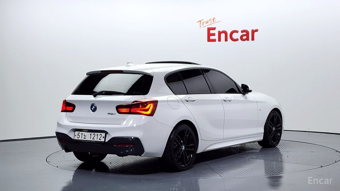 BMW 1 Series - фото 1