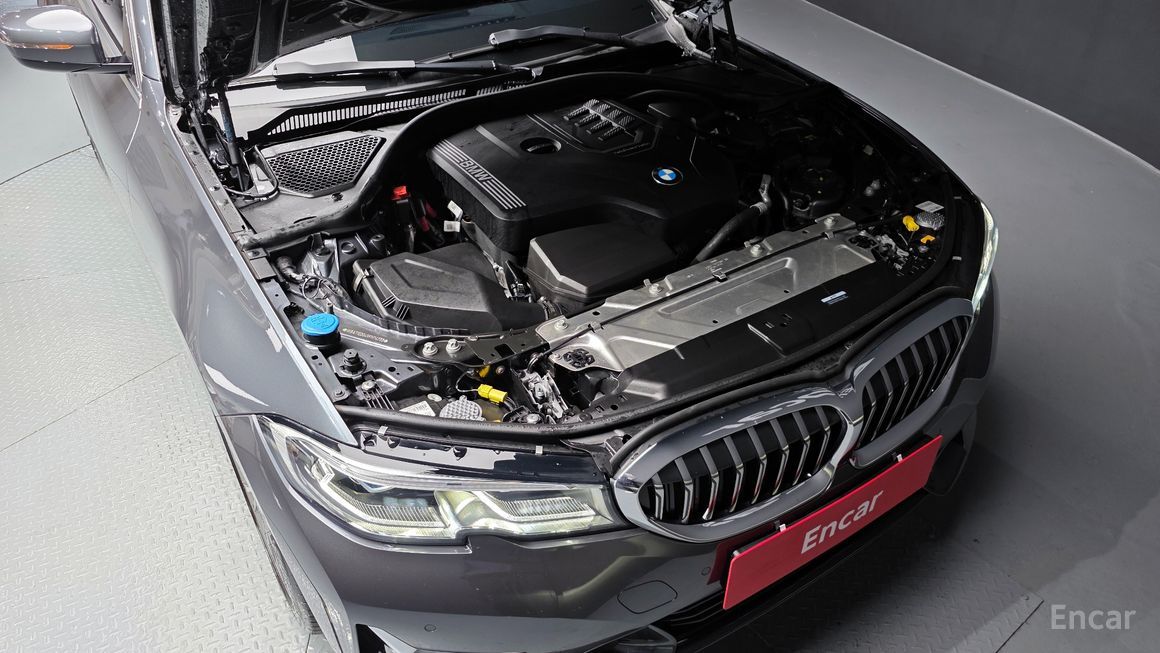 BMW 3 Series - фото 5