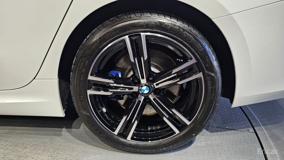 BMW 3 Series - фото 4