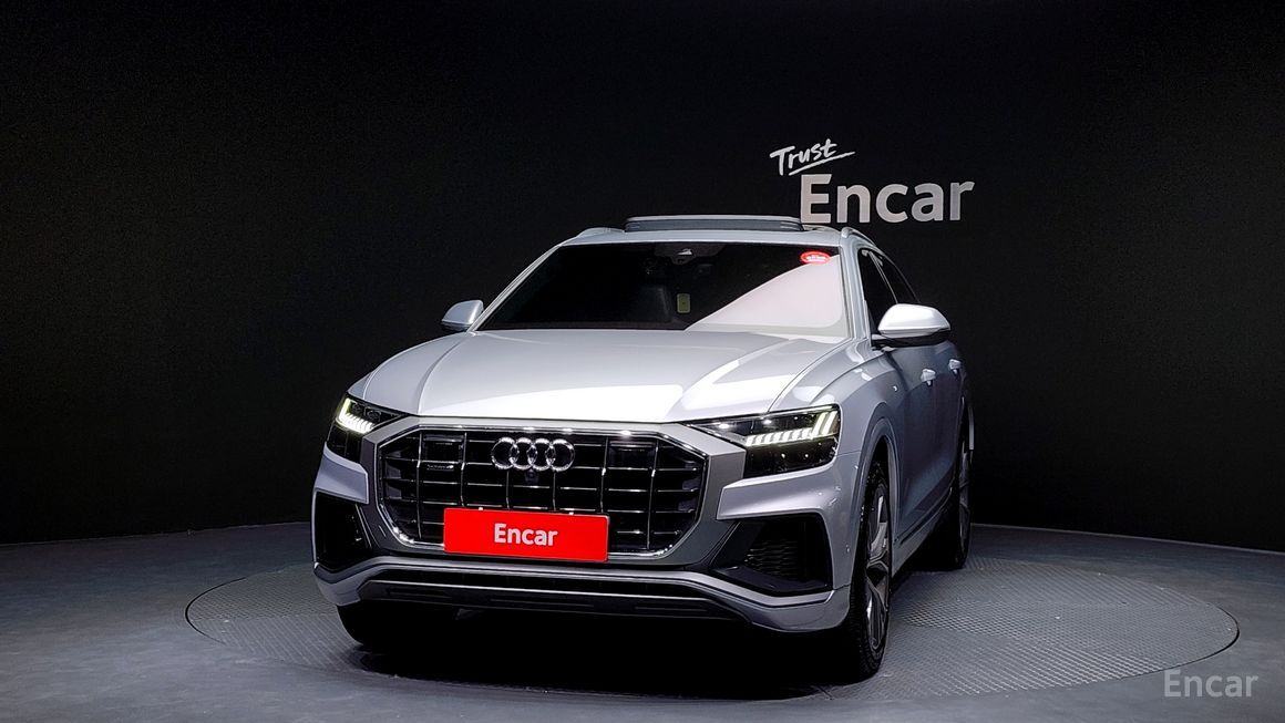 Audi Q8 - фото 2