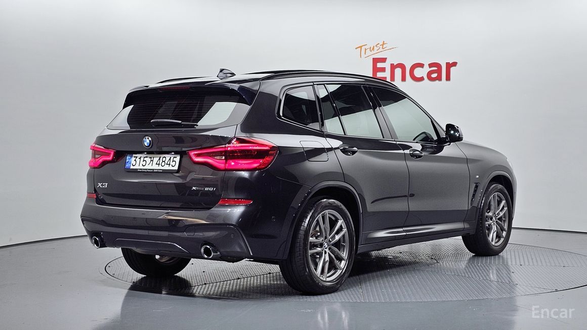 BMW X3 - фото 1