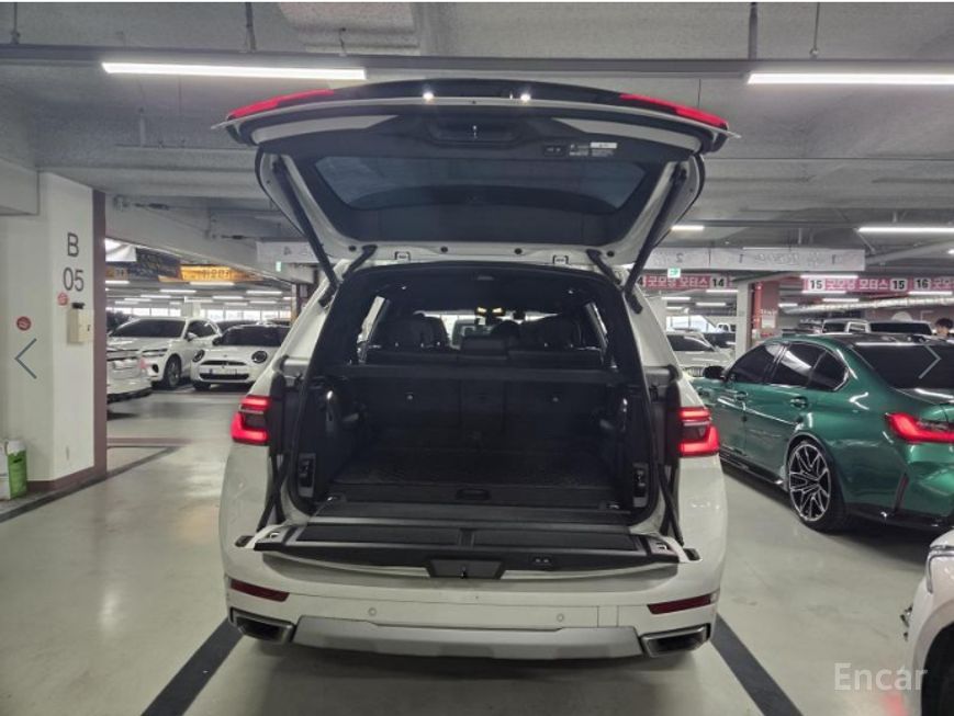 BMW X7 - фото 4