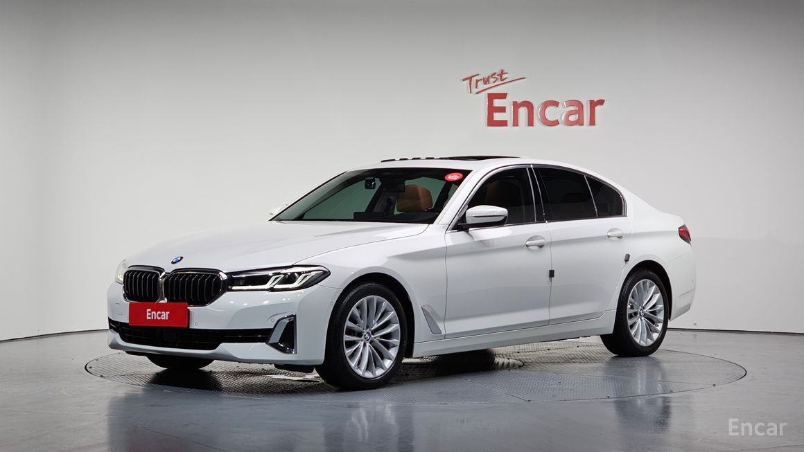 BMW 5 Series - фото 0