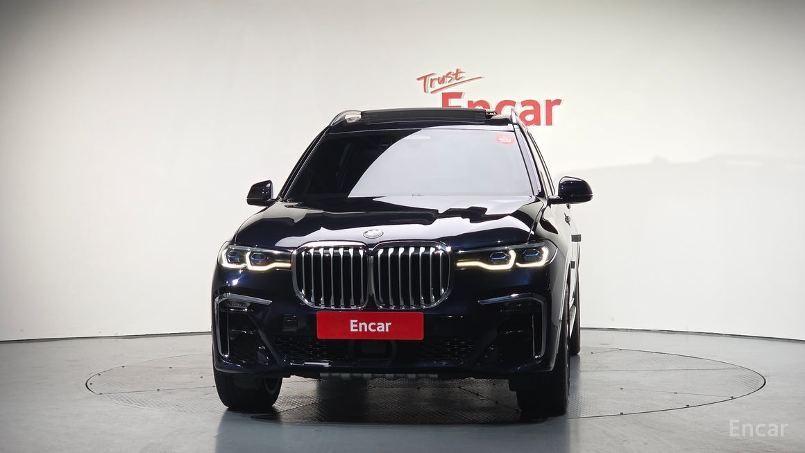 BMW X7 - фото 2