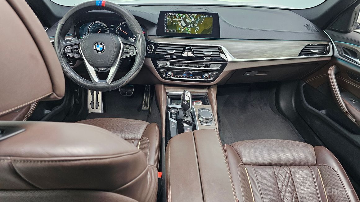BMW 5 Series - фото 6