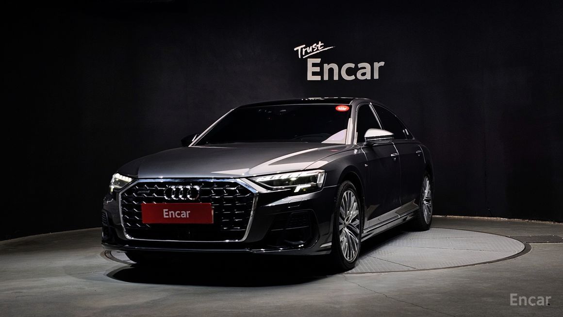 Audi A8 - фото 0