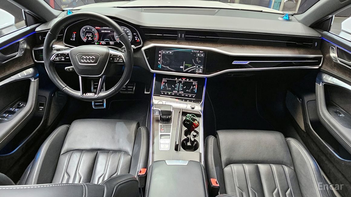 Audi A7 - фото 6