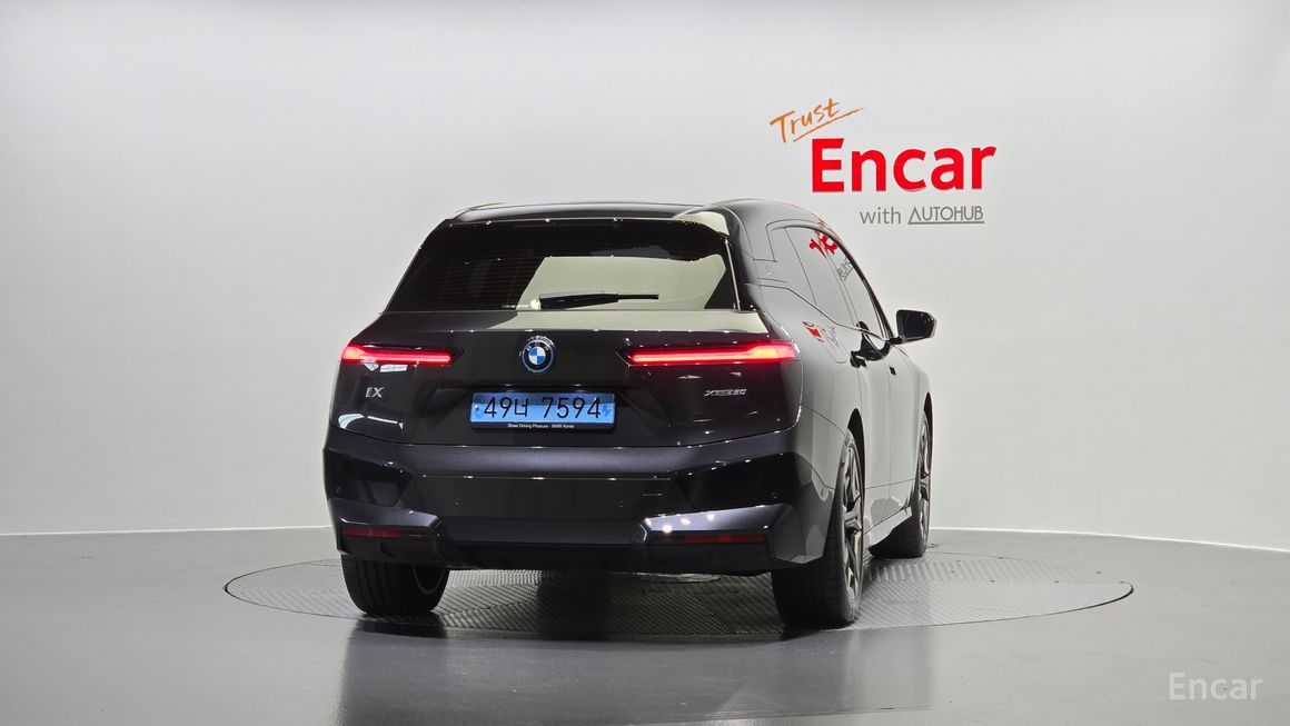 BMW iX - фото 3