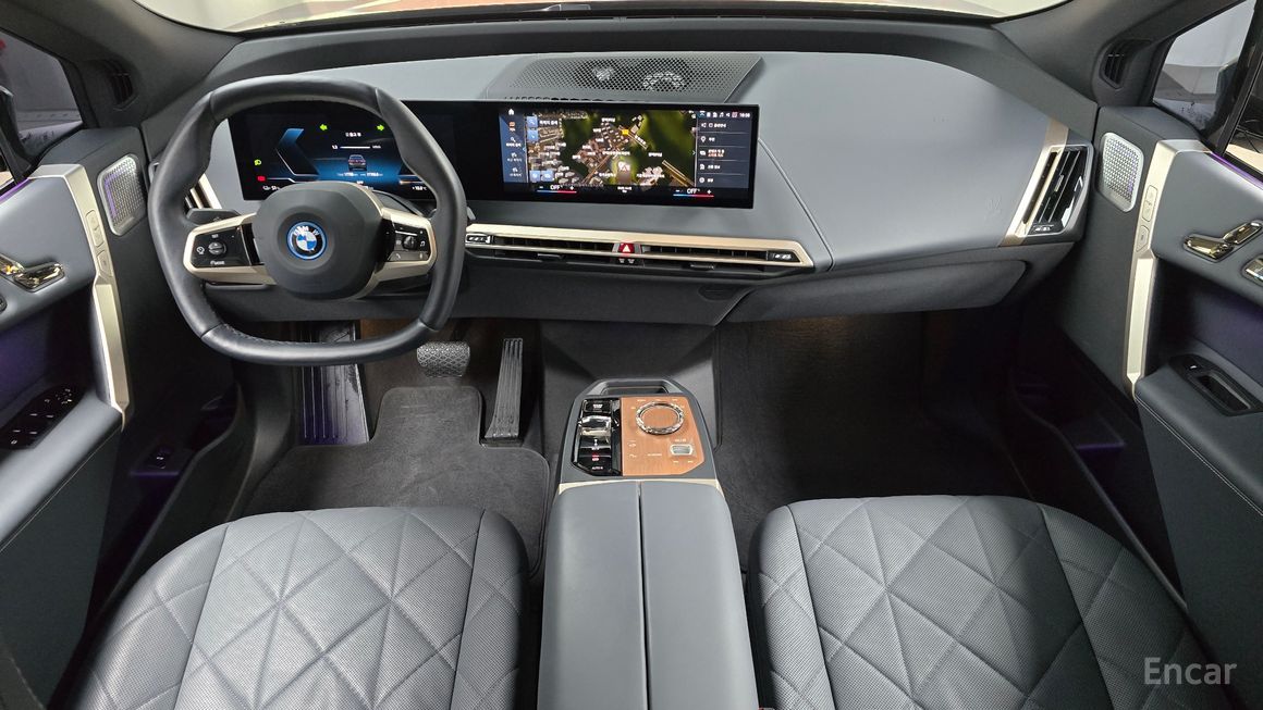 BMW iX - фото 6