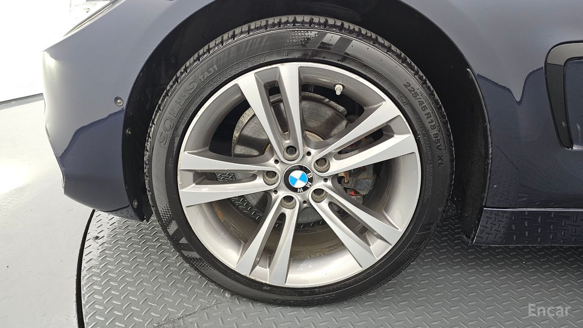 BMW 4 Series - фото 4