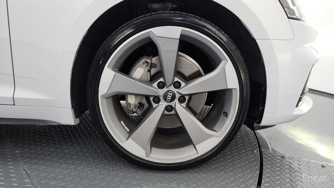Audi A5 - фото 4