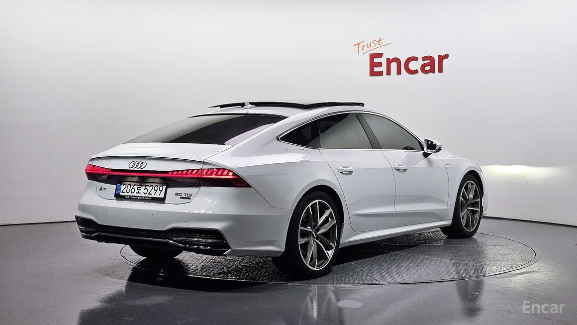 Audi A7 - фото 1