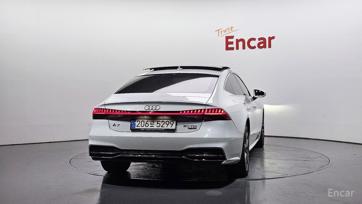 Audi A7 - фото 3