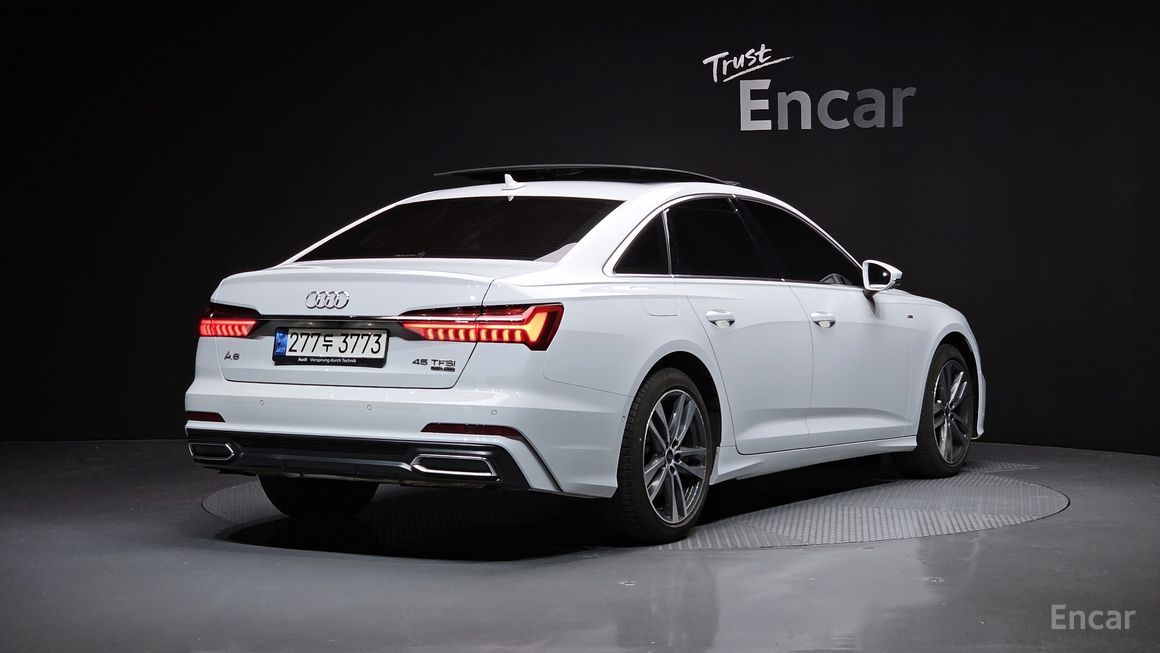 Audi A6 - фото 1