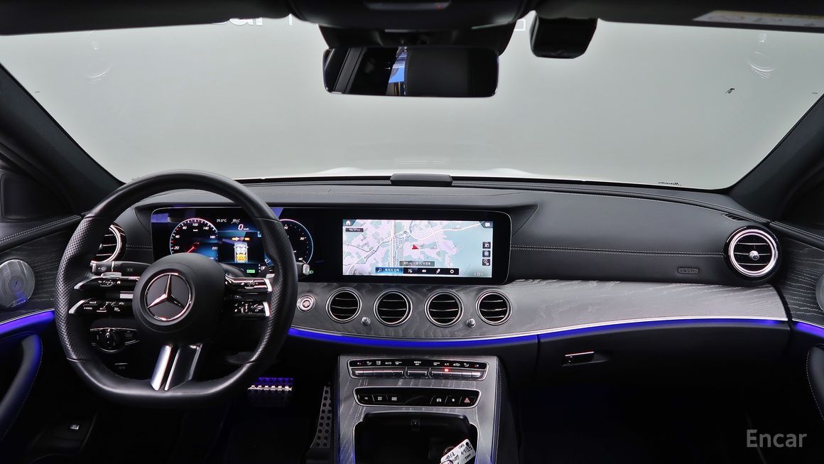 Mercedes-Benz E-Class - фото 6