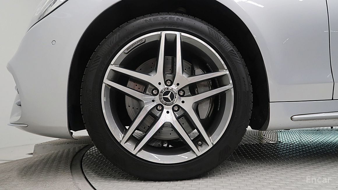 Mercedes-Benz S-Class - фото 4