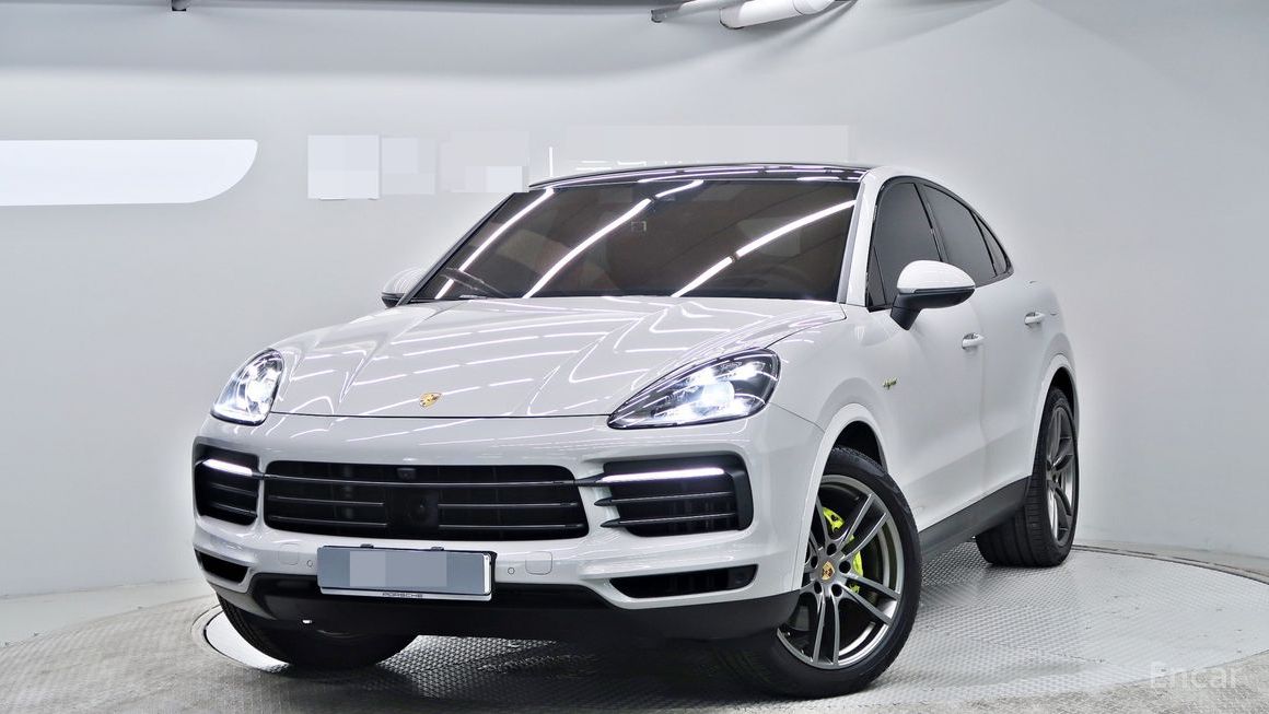 Porsche Cayenne - фото 0