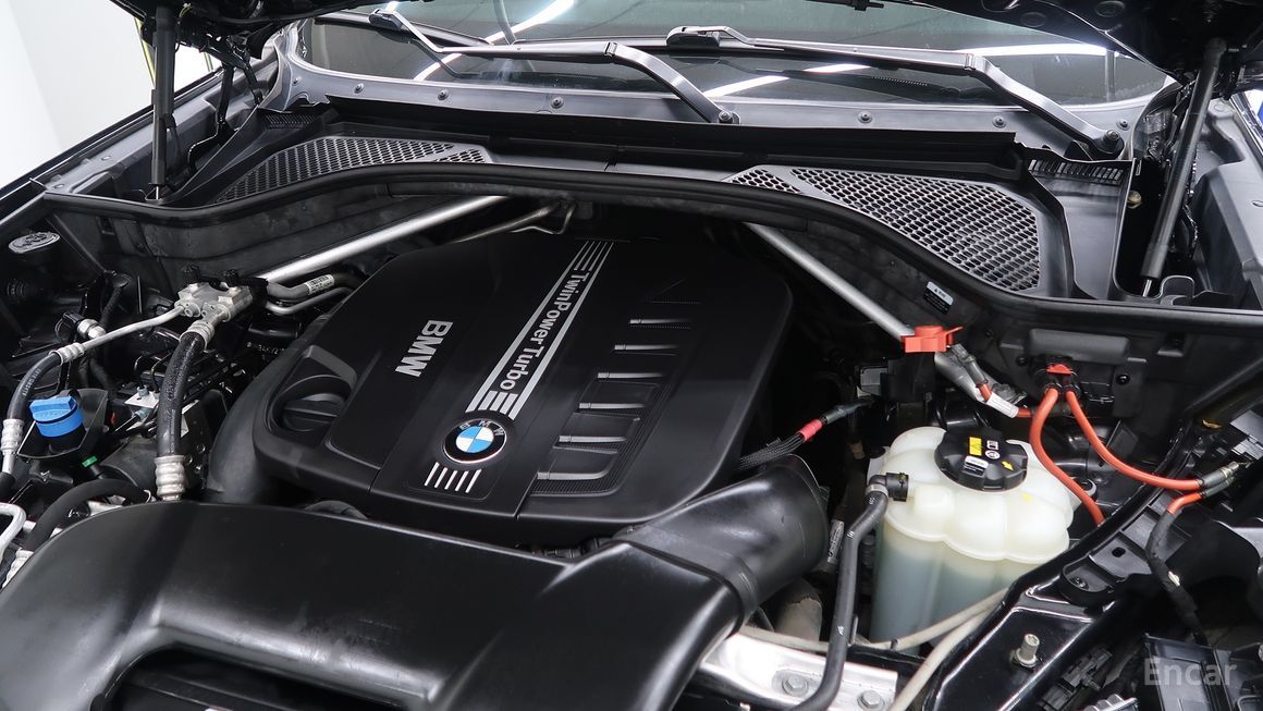 BMW X6 - фото 5