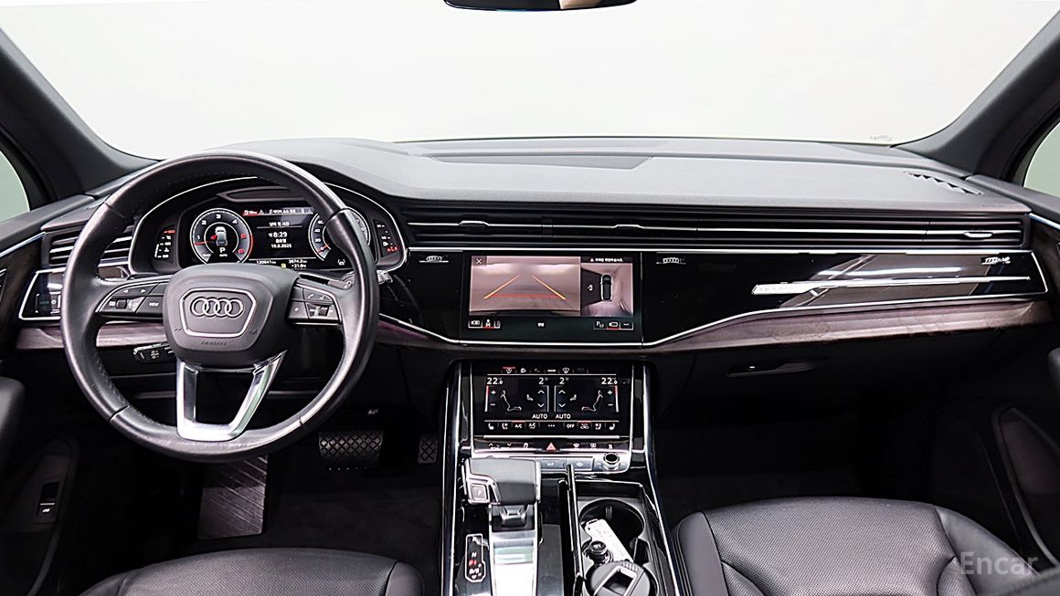 Audi Q7 - фото 5