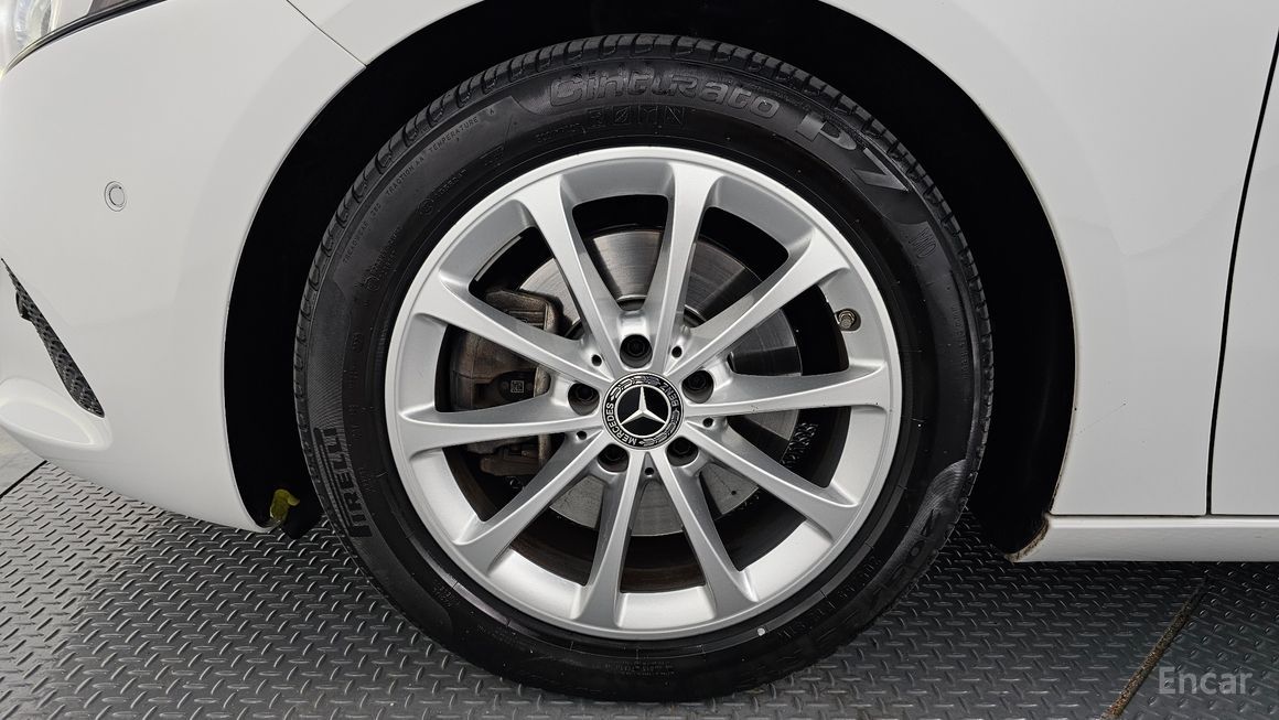 Mercedes-Benz A-Class - фото 4