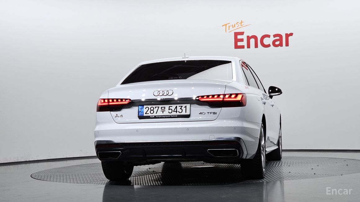Audi A4 - фото 3