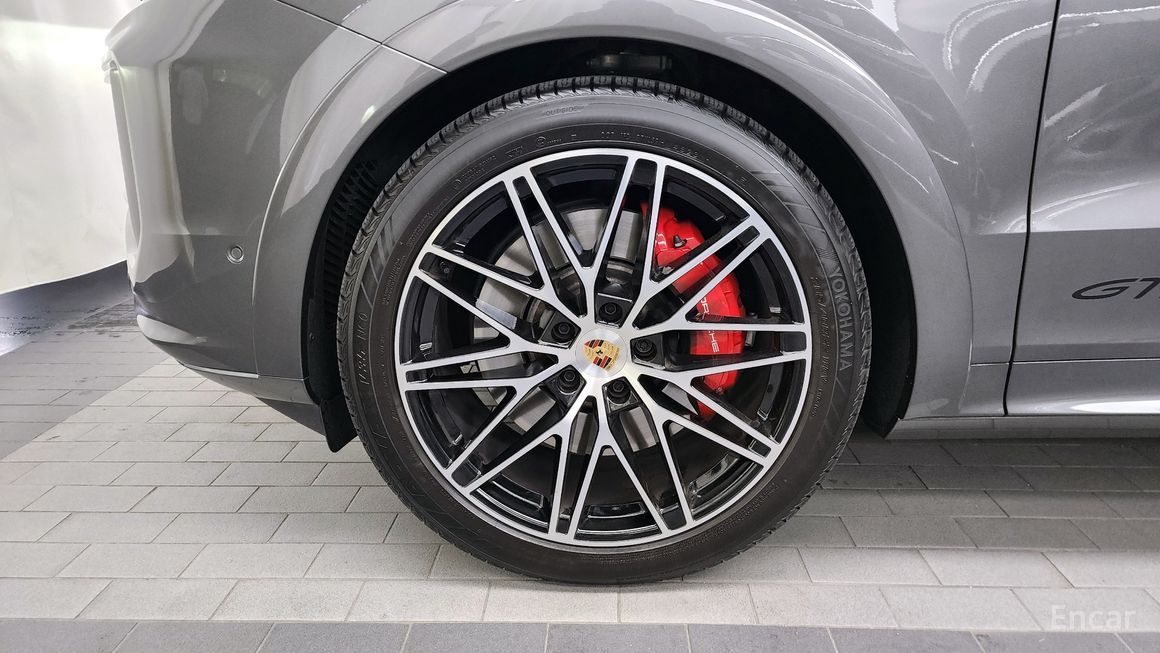 Porsche Cayenne - фото 4