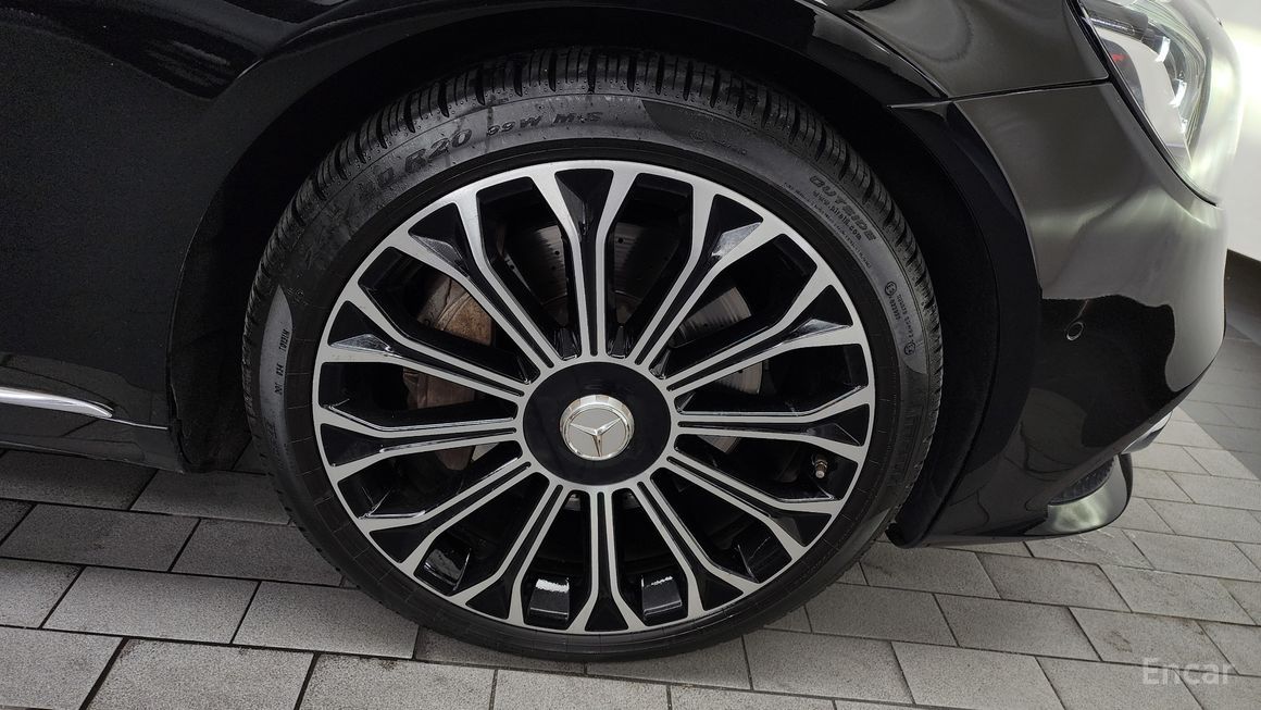 Mercedes-Benz S-Class - фото 4