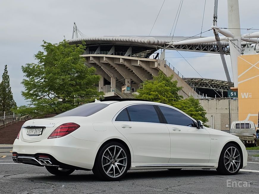 Mercedes-Benz S-Class - фото 3