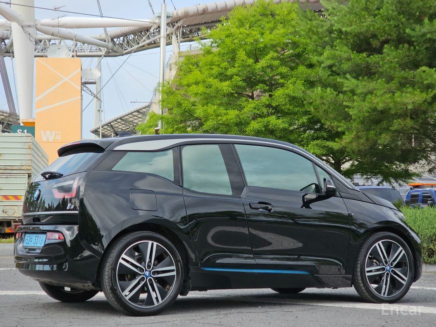 BMW i3 - фото 3