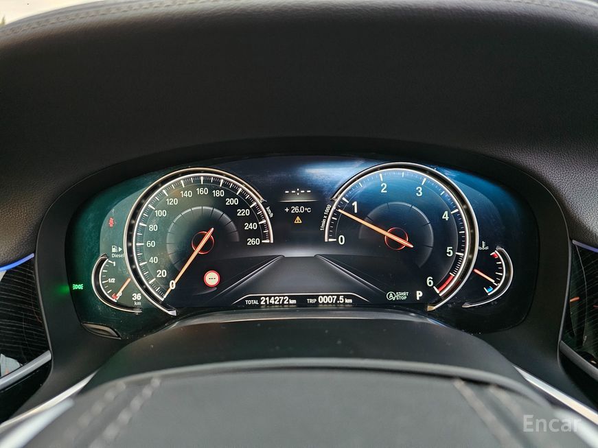 BMW 7 Series - фото 5