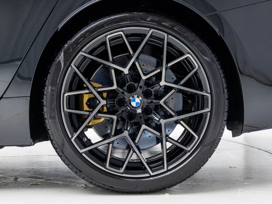 BMW M8 - фото 4