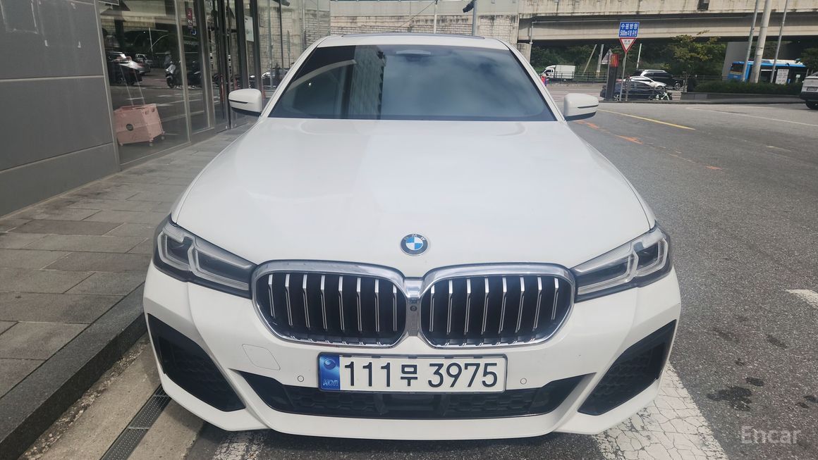 BMW 5 Series - фото 2