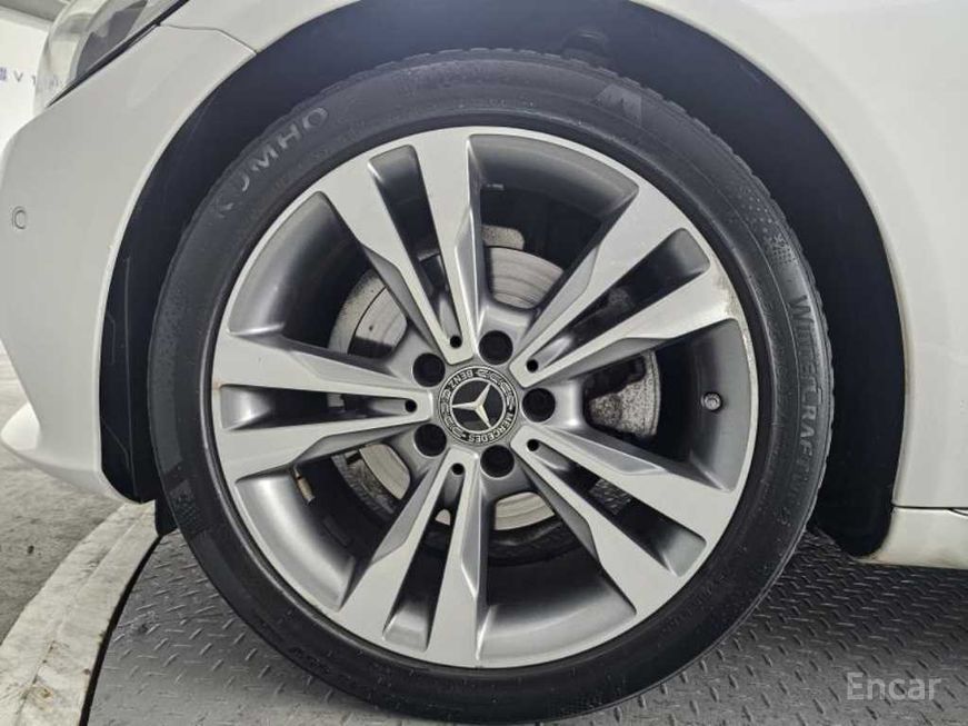 Mercedes-Benz C-Class - фото 4