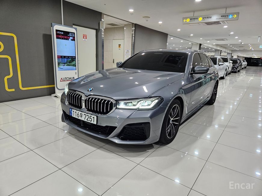 BMW 5 Series - фото 0
