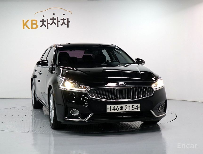 Kia K7 - фото 1