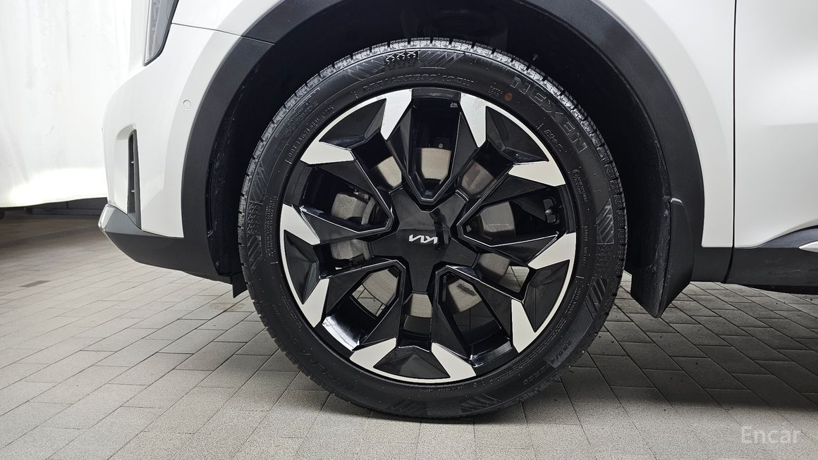 Kia Sorento - фото 4