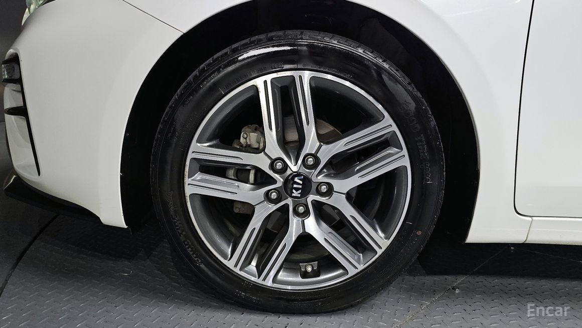 Kia K3 - фото 4