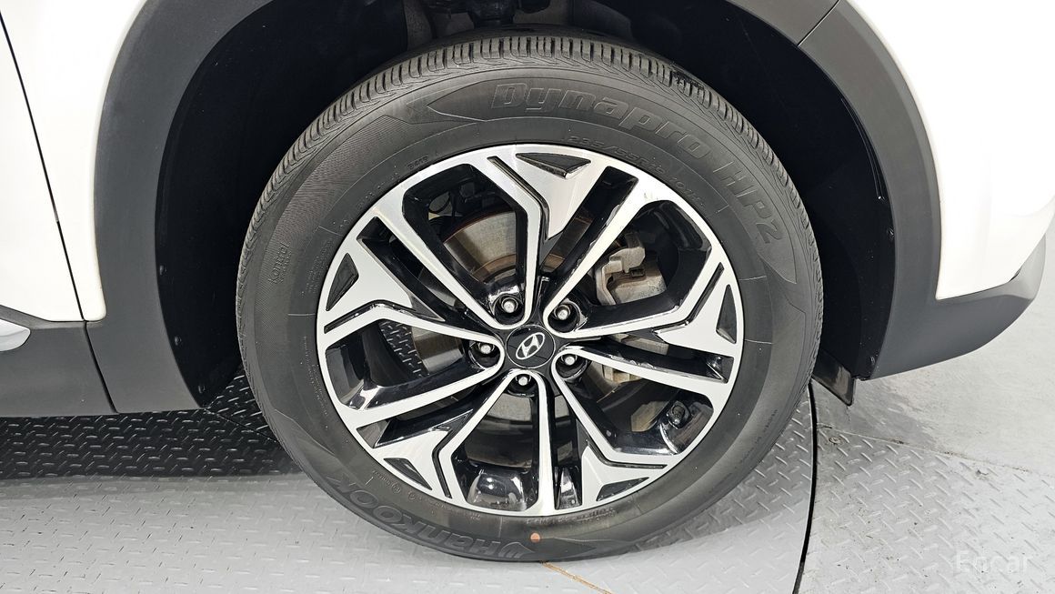Hyundai Santa Fe - фото 4
