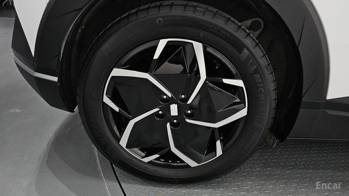 Hyundai Ionic 5 - фото 4