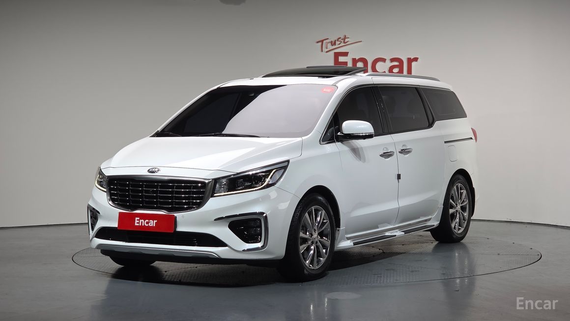 Kia Carnival - фото 0
