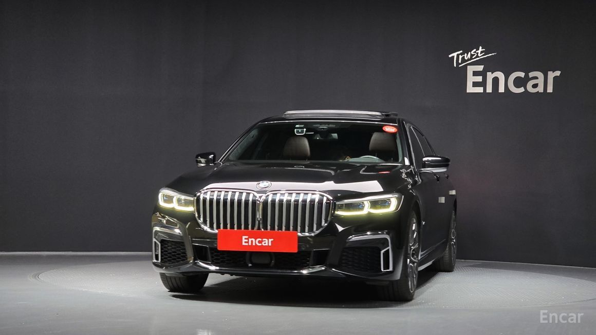 BMW 7 Series - фото 2