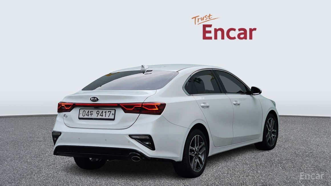 Kia K3 - фото 1