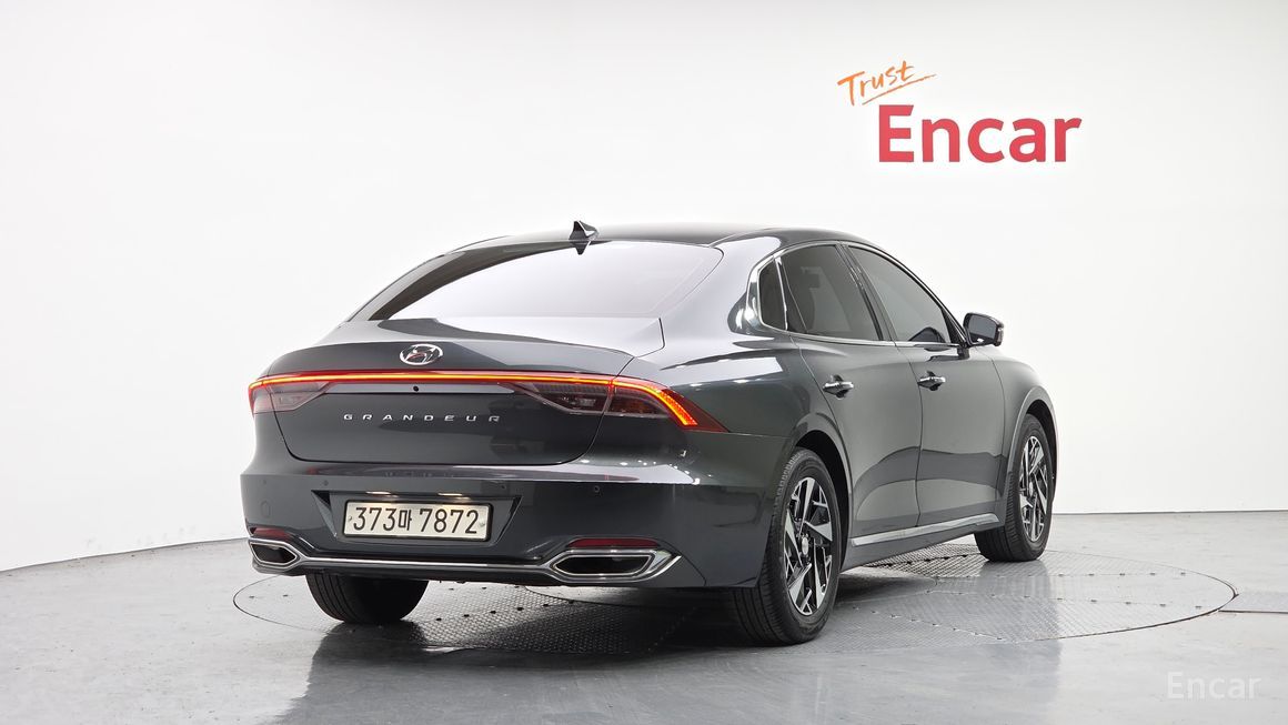 Hyundai Grandeur - фото 3